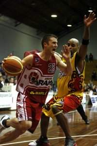 gerard_bowden_rams_pistons_1.jpg